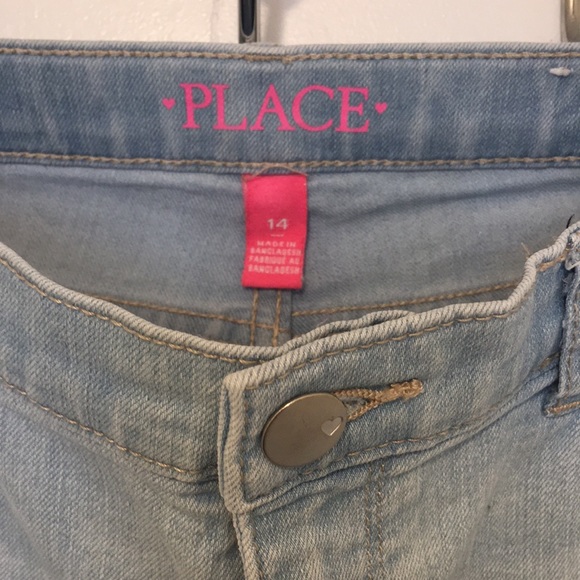 Children’s place Jean shorts - Picture 2 of 3